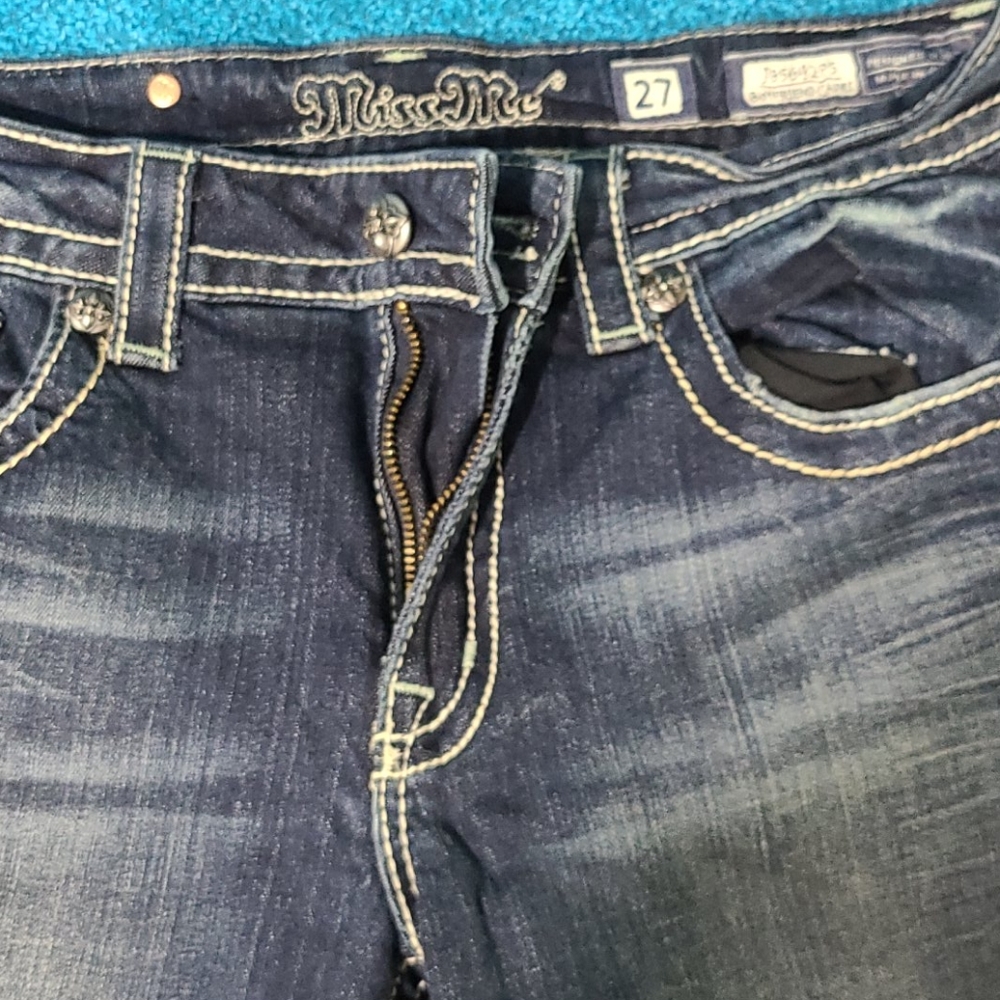 Miss Me size 27 capri x inseam 23